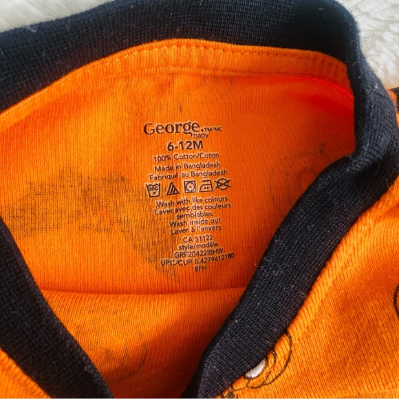 FREE w/purchase 3 Piece Halloween Bundle - Onesie and Two Piece Pyjamas - Picture 7 of 7